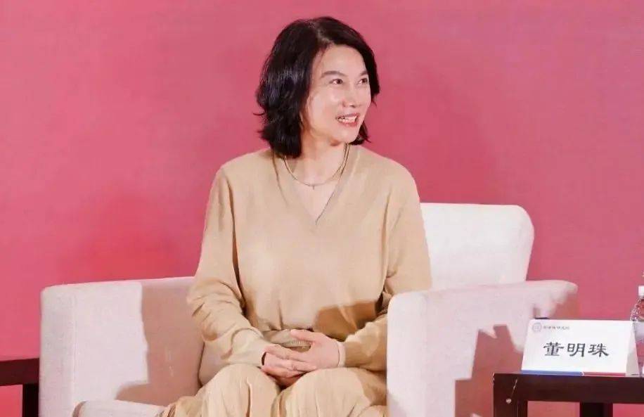 孟羽童“520”收到董明珠微信,格力回应:欢迎回家吃饭!知情人士称二人或合体直播