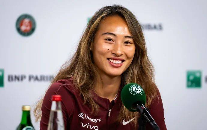 郑钦文谈法网第三轮对阵18岁小将:无论对手是谁,我都会战斗到最后一刻