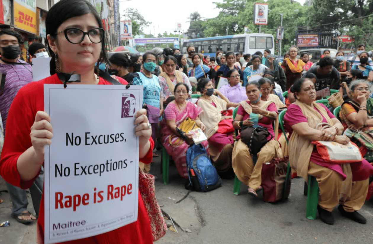 “这算哪门子正义？”印度强奸未成年人案罪犯获准保释与受害者结婚，引发众怒