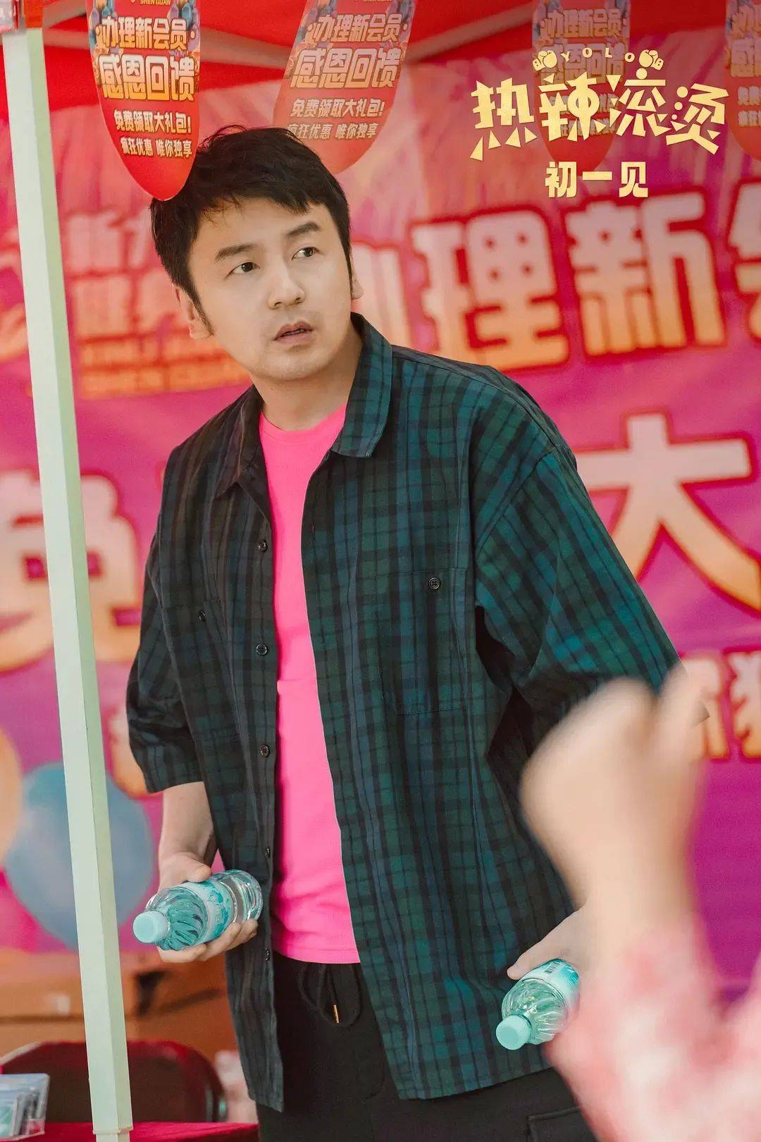 “怎么哪儿都是雷佳音?”刷脸太频繁遭吐槽,大银幕被“少数人霸屏”谁的锅?