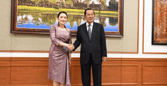 当不成总理了？佩通坦出高招，将防长交给军方，洪森算计彻底落空