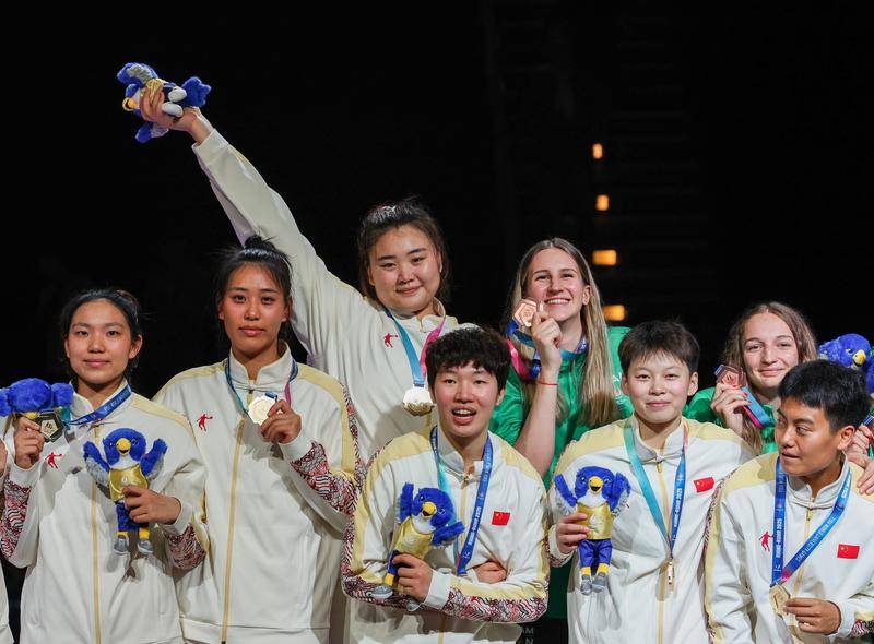 大运会闭幕!中国代表团30金27银17铜位列第二位