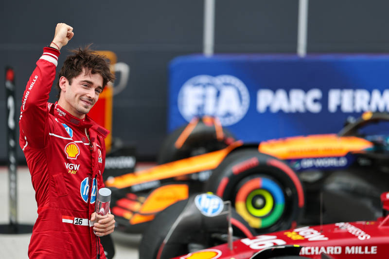 勒克莱尔被“幻影进站”欺骗痛失领奖台，迈凯伦车队成为F1上半赛季大赢家