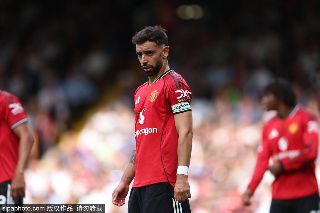 英超-B费失点约罗造乌龙 曼联1-1富勒姆暂列积分榜第16