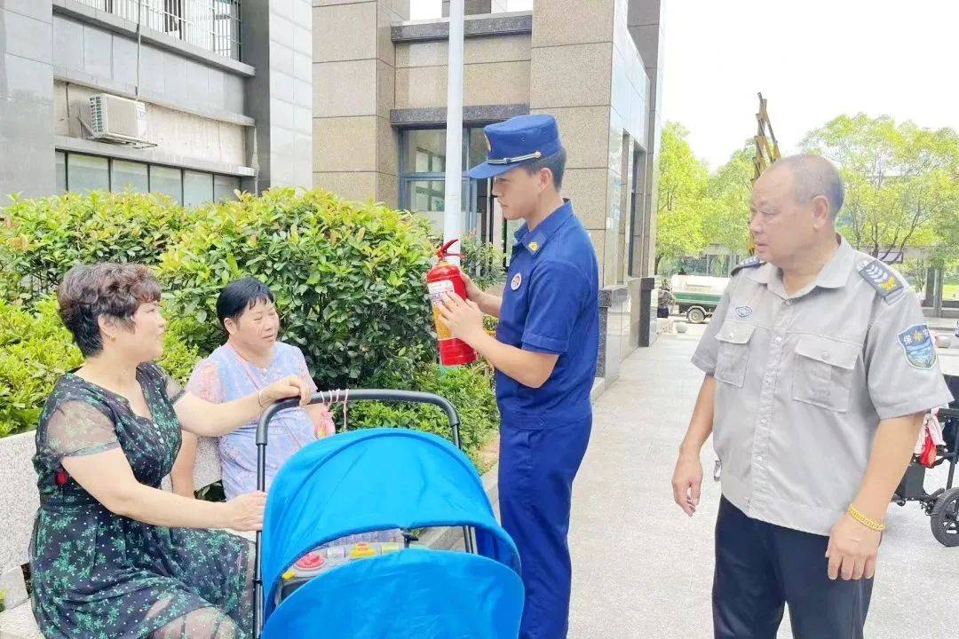 香菇排骨炖出“仙境”，女子购物中途被妈妈急喊回家