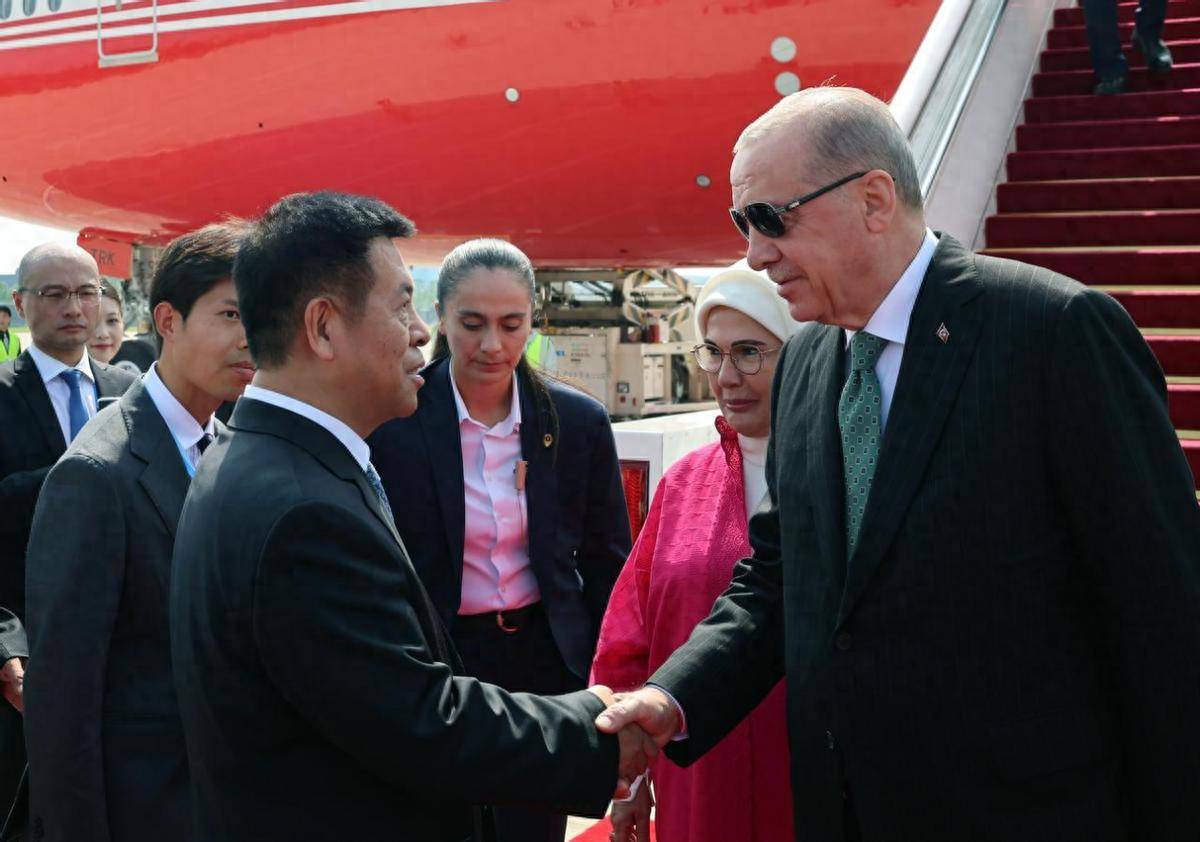 埃尔多安时隔五年访华，邀请联手在叙利亚干一件大事，中方两点表态意味深长！