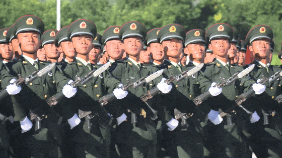 盛大阅兵即将开始，这是今晨的天安门广场！