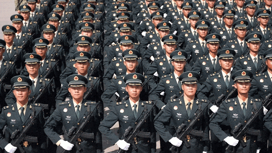 盛大阅兵即将开始，这是今晨的天安门广场！