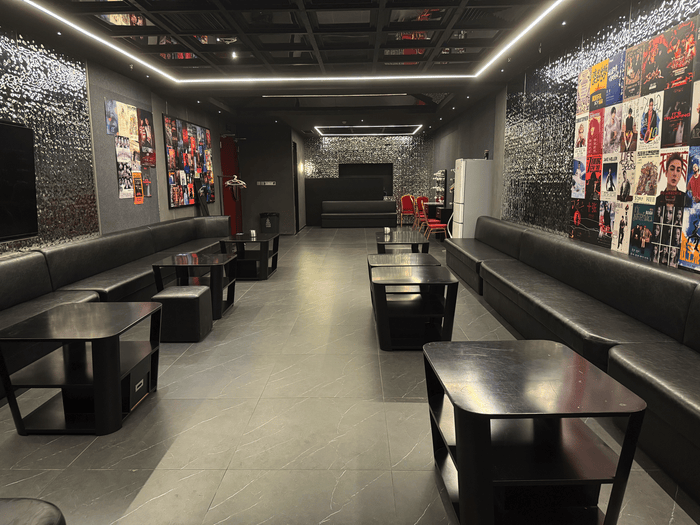 明星不够用了，网红“接管”演唱会