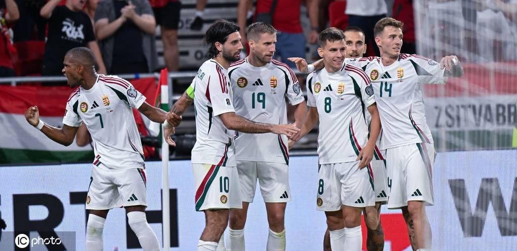 世预赛-C罗点射加冕历史射手王 葡萄牙3-2匈牙利夺两连胜