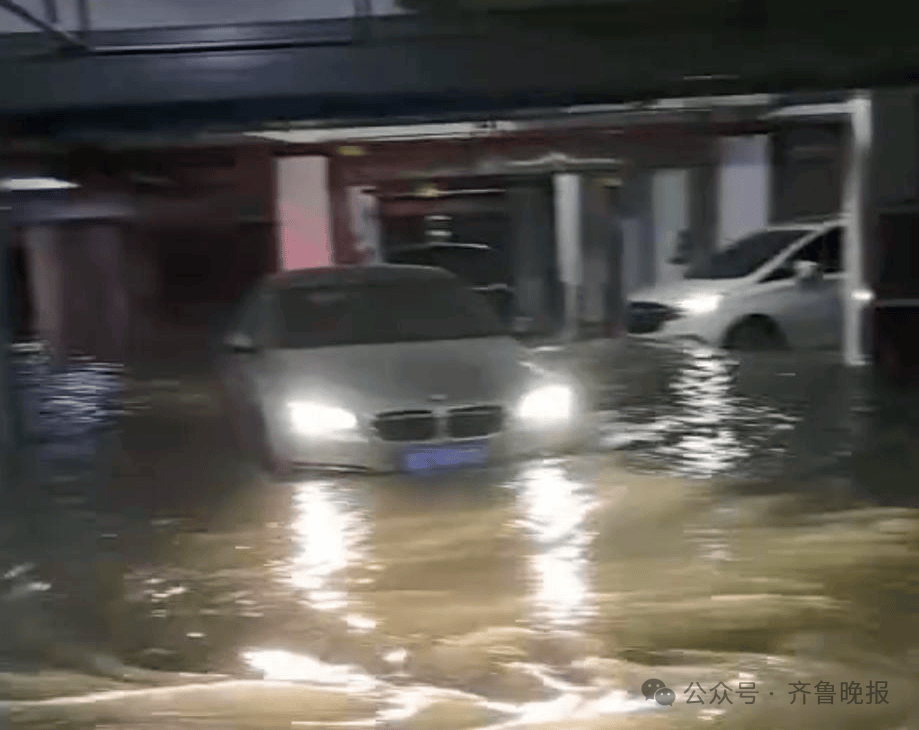 小区业主私自挖地下室,致河道挖穿地下车库被淹?官方回应