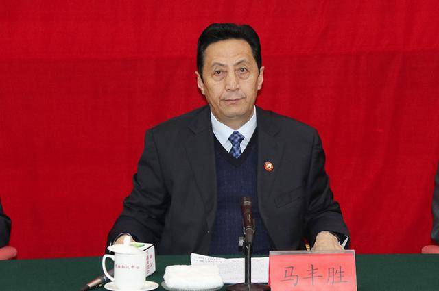 27人被查，24人被处分！直辖市62岁“老虎”，结交政治骗子被双开