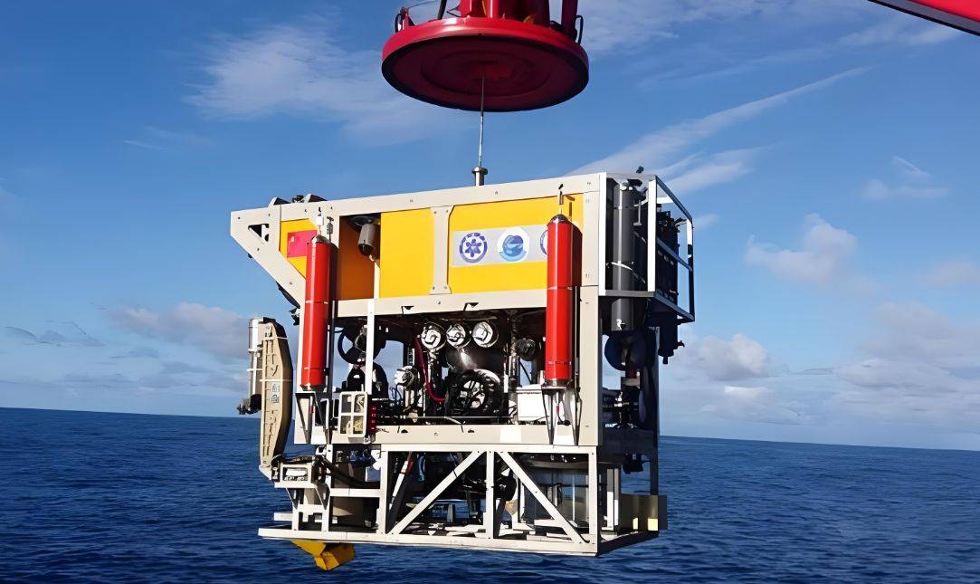 外媒称世界最大无人潜艇在海南秘密测试,美军为何有理由恐惧?