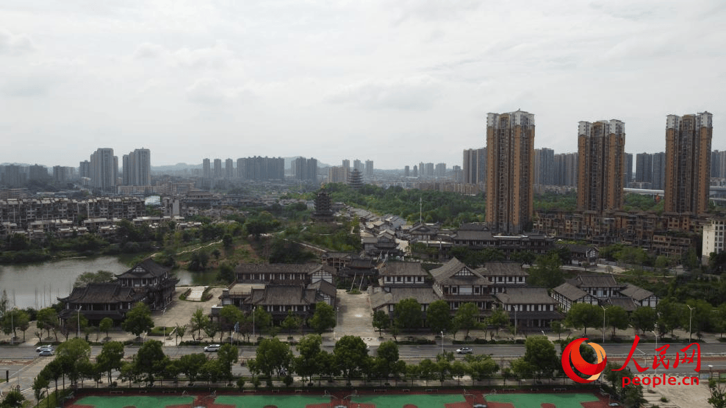 人民直击|披着文旅外衣的“烫手山芋”