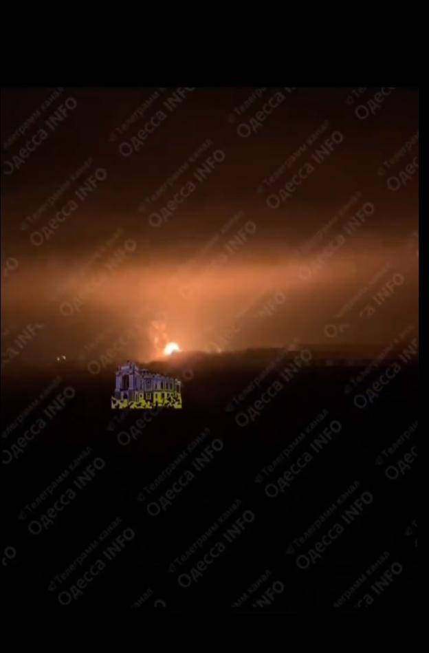 5638架无人机,185枚导弹,俄军创造了历史,乌克兰被炸出电弧光