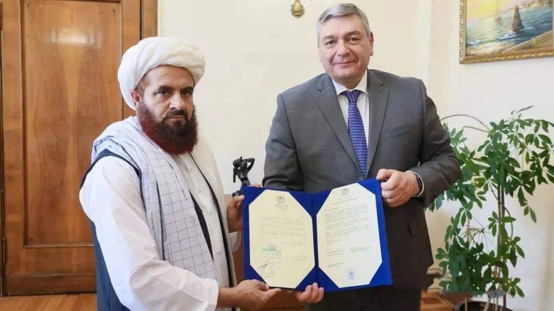 塔利班一把手召开全国大会，接下来的抉择，将决定塔利班的存亡