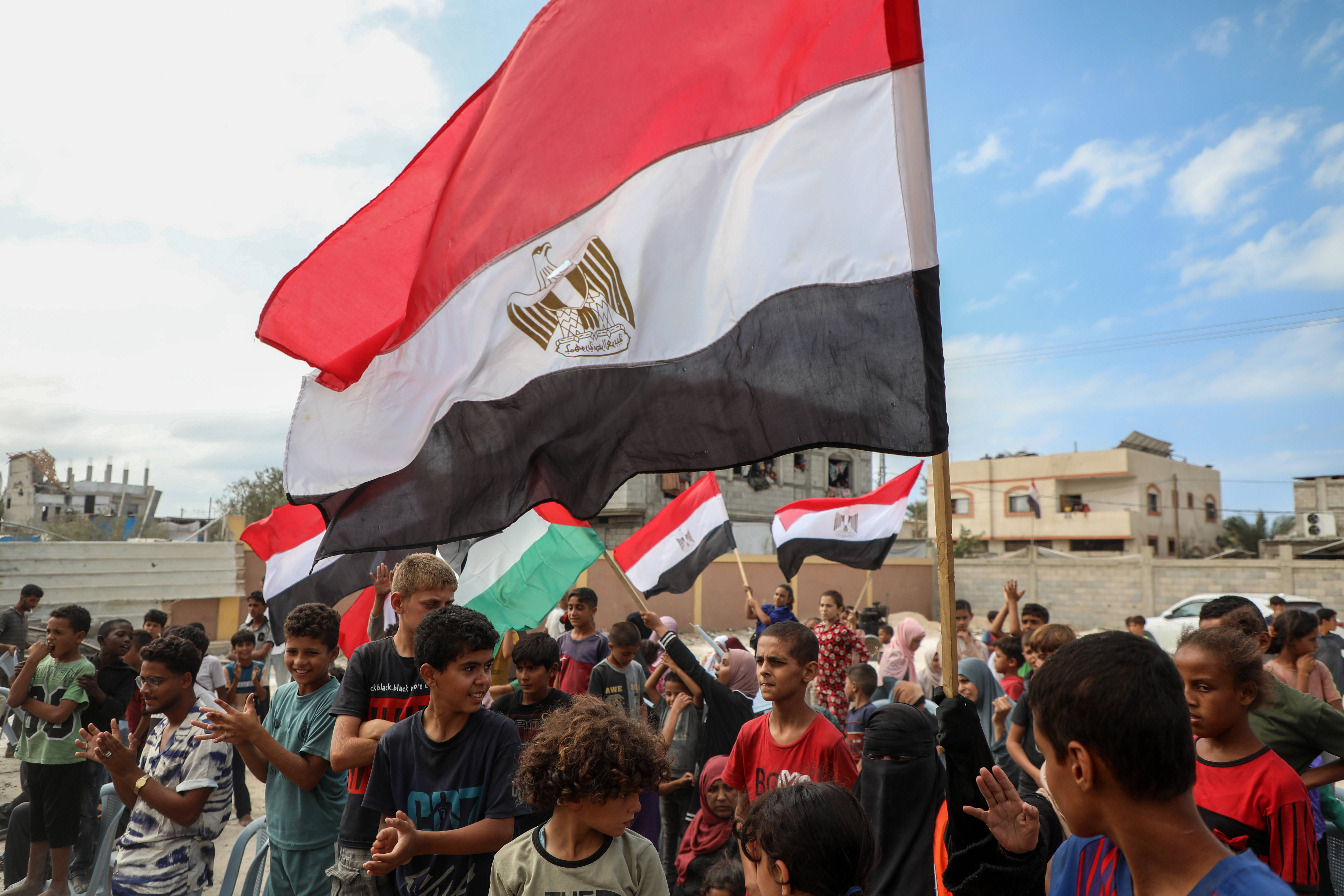 巴勒斯坦民众庆祝加沙停火协议