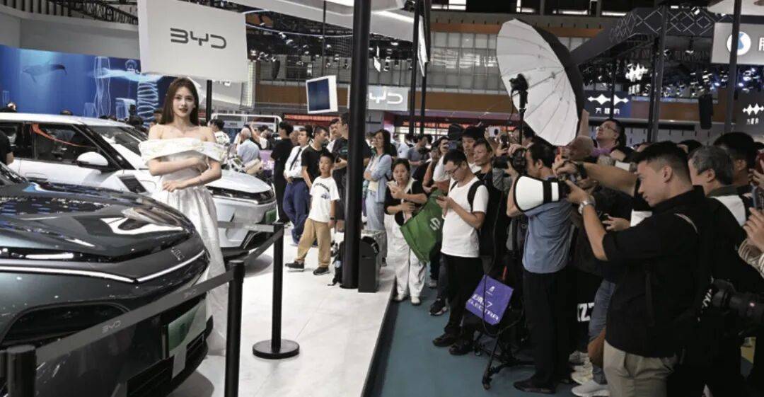 从汽车到美妆，国货如何实现弯道超车？