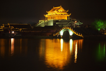 龙阁(龙阁是什么意思)
